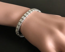 Load image into Gallery viewer, Very Impressive 3.20 Carats Natural Diamond 14K Solid White Gold Bracelet