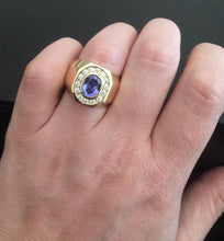 Load image into Gallery viewer, 5.10 Carats Natural Tanzanite and Diamond 14K Solid Yellow Gold Men's Ring