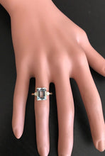 Load image into Gallery viewer, 3.28 Carats Impressive Natural Aquamarine and Diamond 14K Yellow Gold Ring