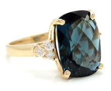 Load image into Gallery viewer, 9.35 Carats Natural Impressive London Blue Topaz and Diamond 14K Yellow Gold Ring