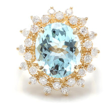 Load image into Gallery viewer, 6.00 Carats Exquisite Natural Aquamarine and Diamond 14K Solid Yellow Gold Ring