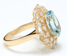 Load image into Gallery viewer, 6.00 Carats Exquisite Natural Aquamarine and Diamond 14K Solid Yellow Gold Ring