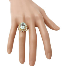 Load image into Gallery viewer, 6.00 Carats Exquisite Natural Aquamarine and Diamond 14K Solid Yellow Gold Ring