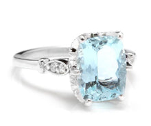 Load image into Gallery viewer, 3.08 Carats Impressive Natural Aquamarine and Diamond 14K White Gold Ring