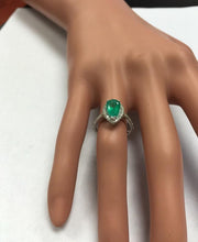 Load image into Gallery viewer, 2.20 Carats Natural Colombian Emerald and Diamond 14K Solid White Gold Ring